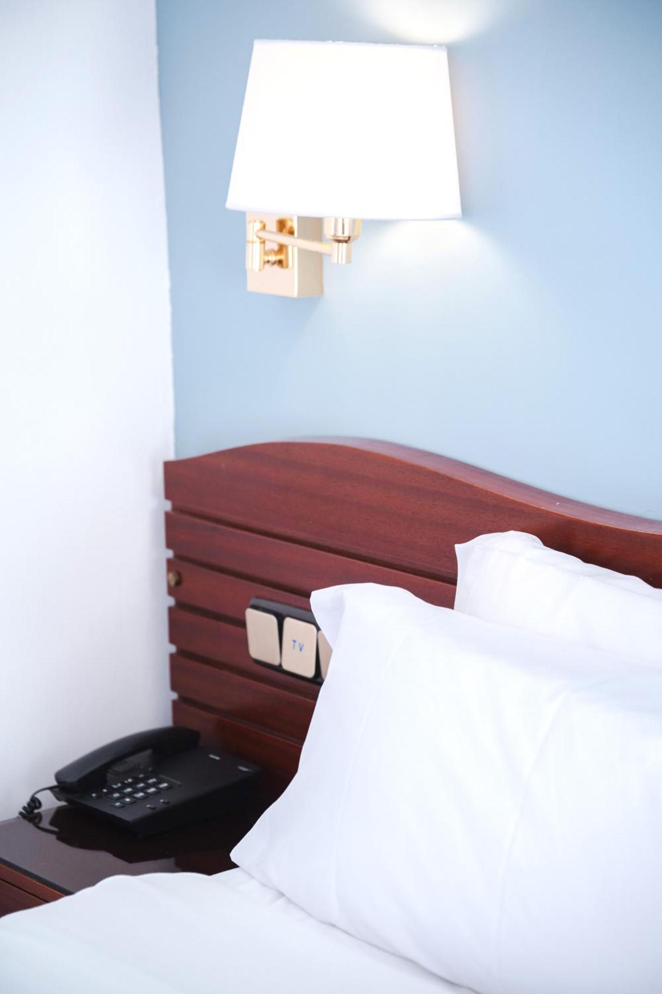 Hotel Plaça 3*