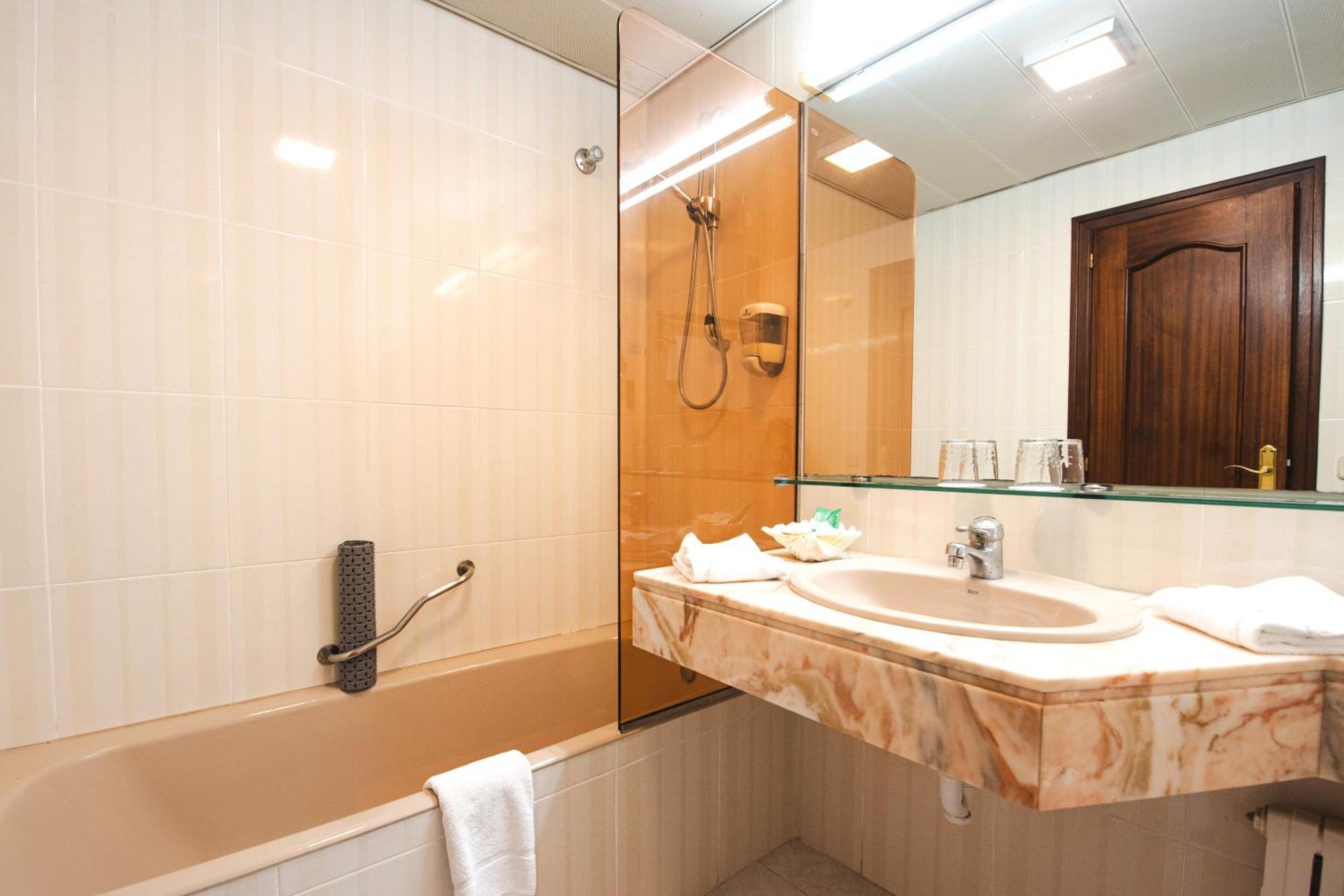 Hotel Plaça 3*